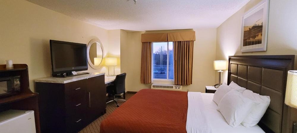 Home Inn & Suites Image 11