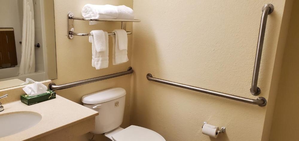 Home Inn & Suites Image 12