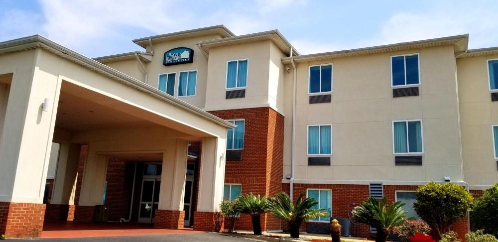 Home Inn & Suites Image 16
