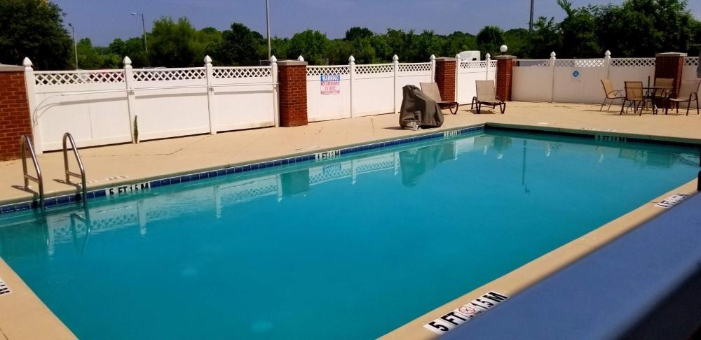 Home Inn & Suites Image 26