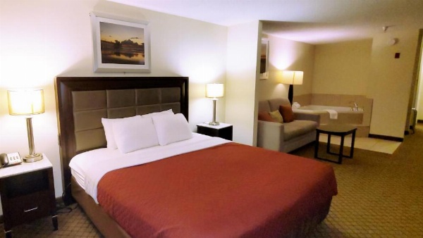 Home Inn & Suites image 21