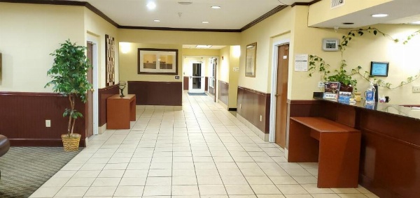 Home Inn & Suites image 30